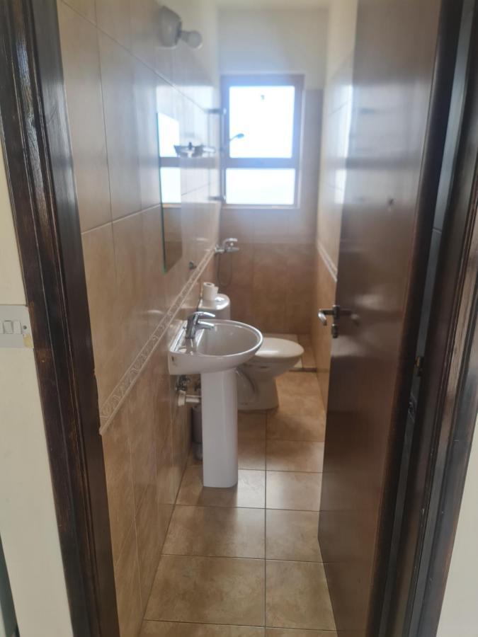 Apartmán Top Floor 1 Bdrm Aprtrmnt Dromolaxia Exteriér fotografie