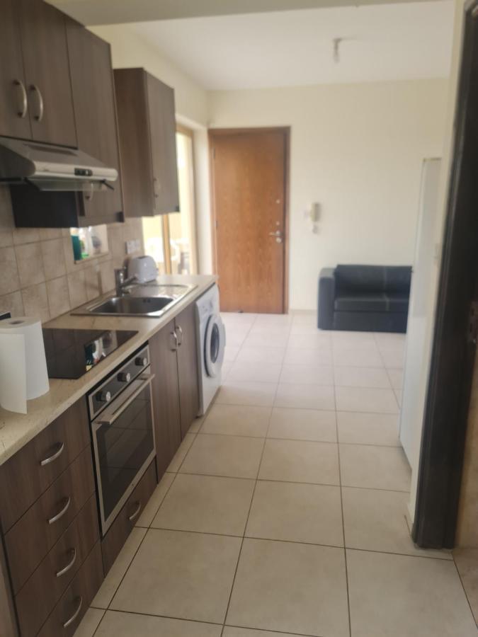 Apartmán Top Floor 1 Bdrm Aprtrmnt Dromolaxia Exteriér fotografie